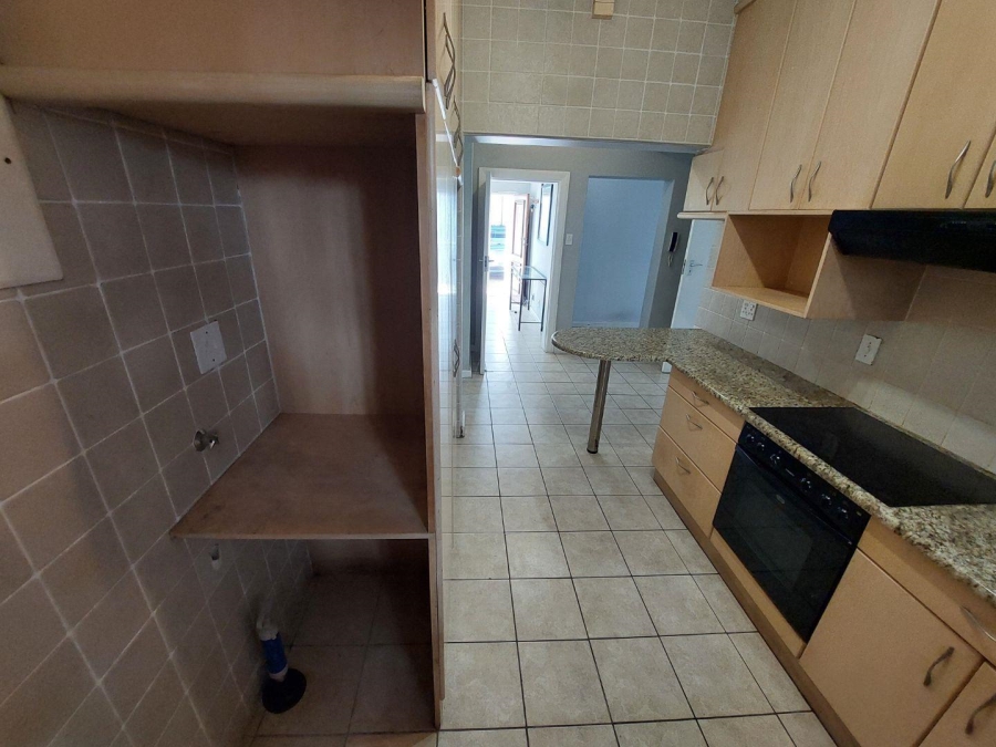 To Let 4 Bedroom Property for Rent in Claremont Western Cape